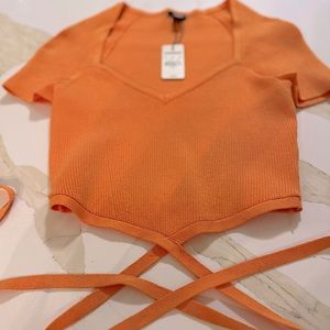 Express Body Contour Crop Top